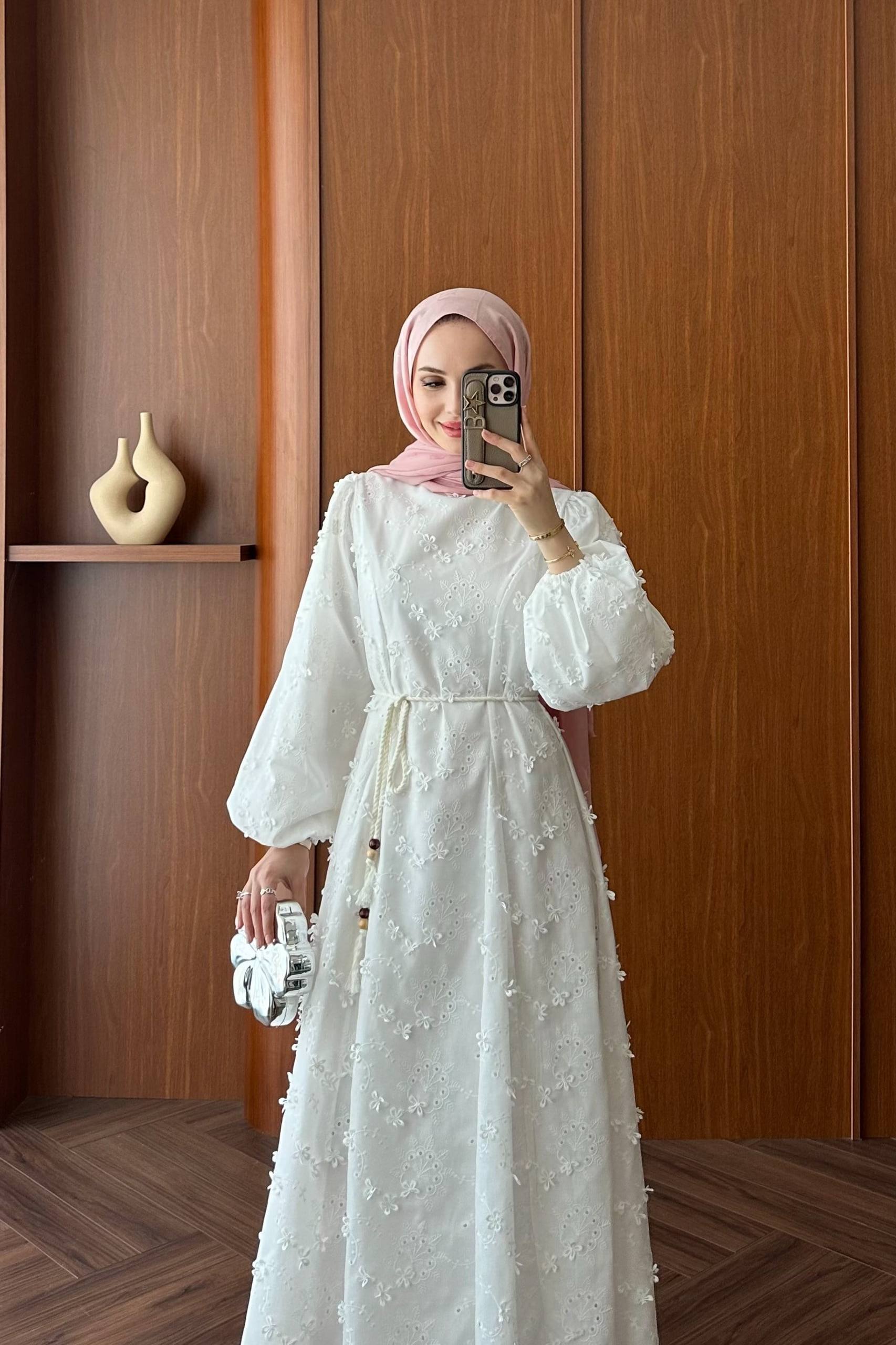Elaris Embroidered White Dress