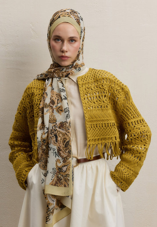 Wild Flora Pattern Scarf