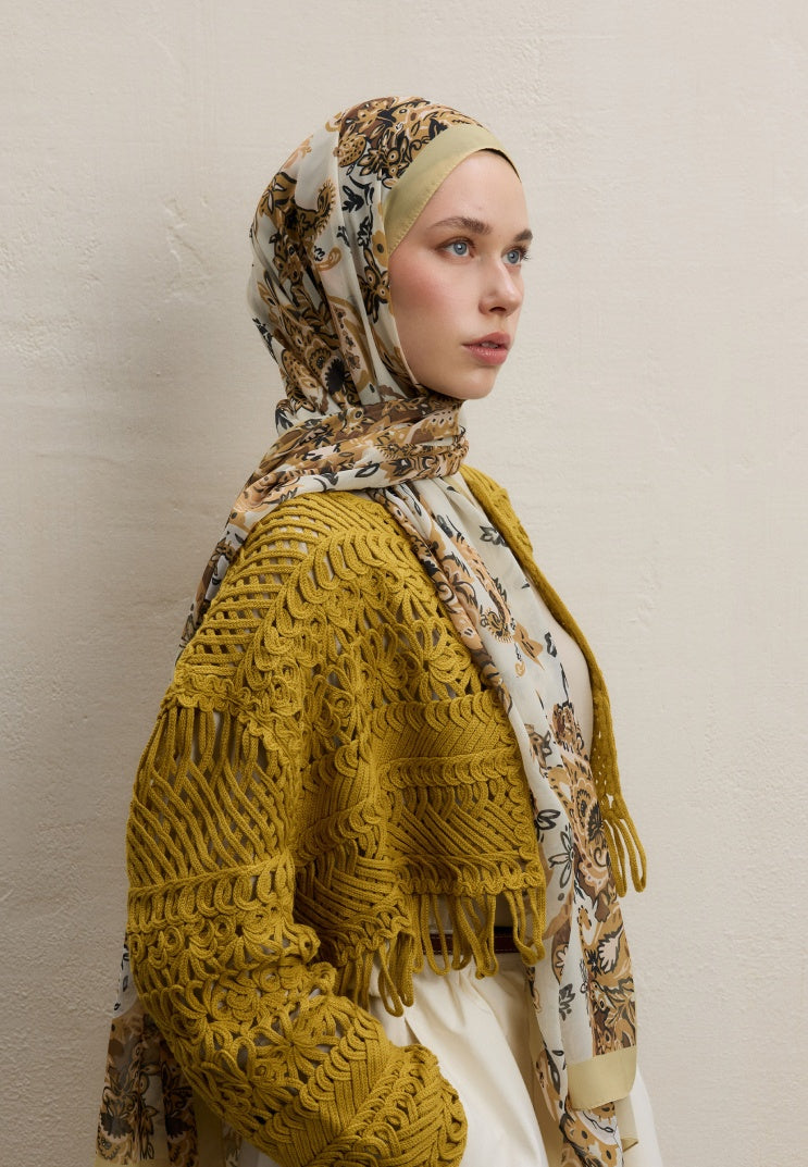 Wild Flora Pattern Scarf