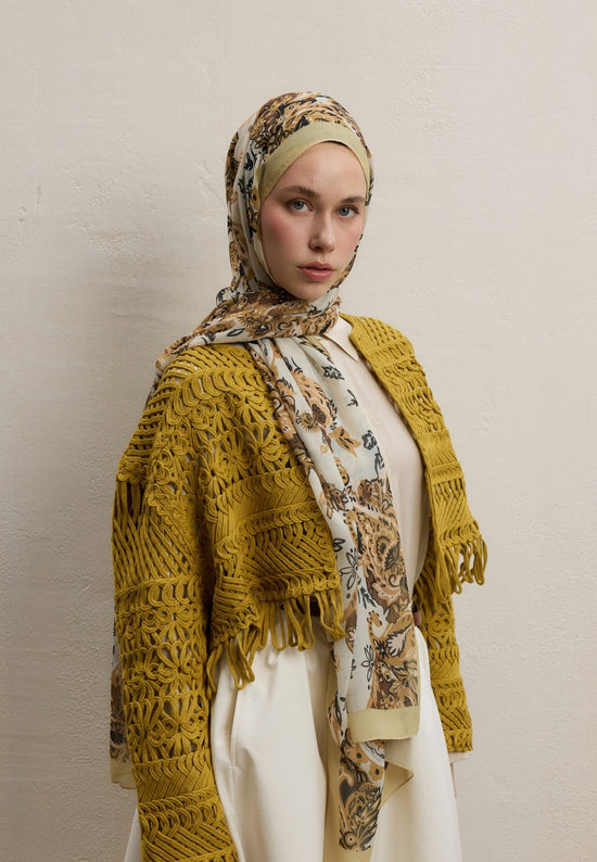 Wild Flora Pattern Scarf